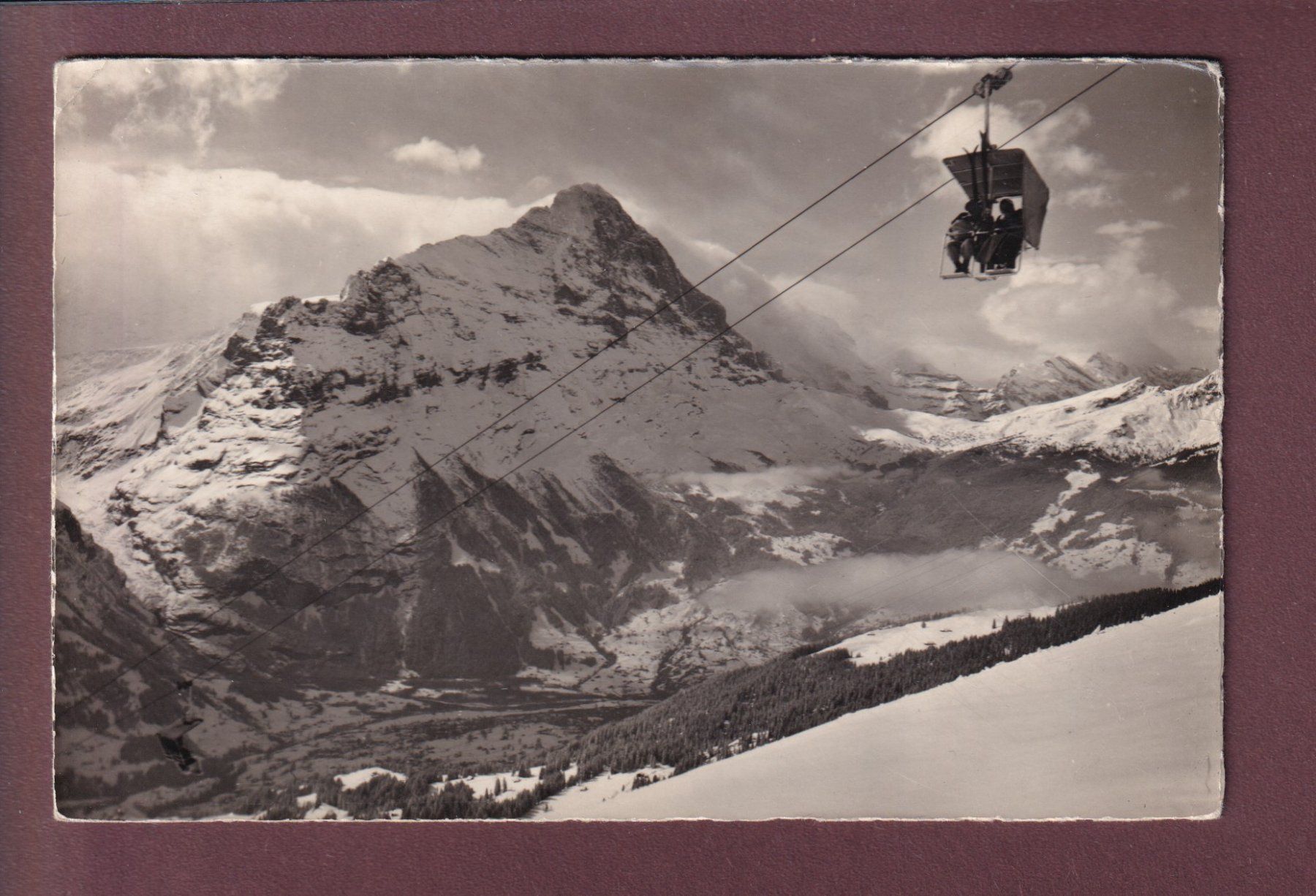 Cartoline postali: GRINDELWALD - Firstbahn - 1948 // kleiner Eckbug // – Usato da Pully venduto da nicecards