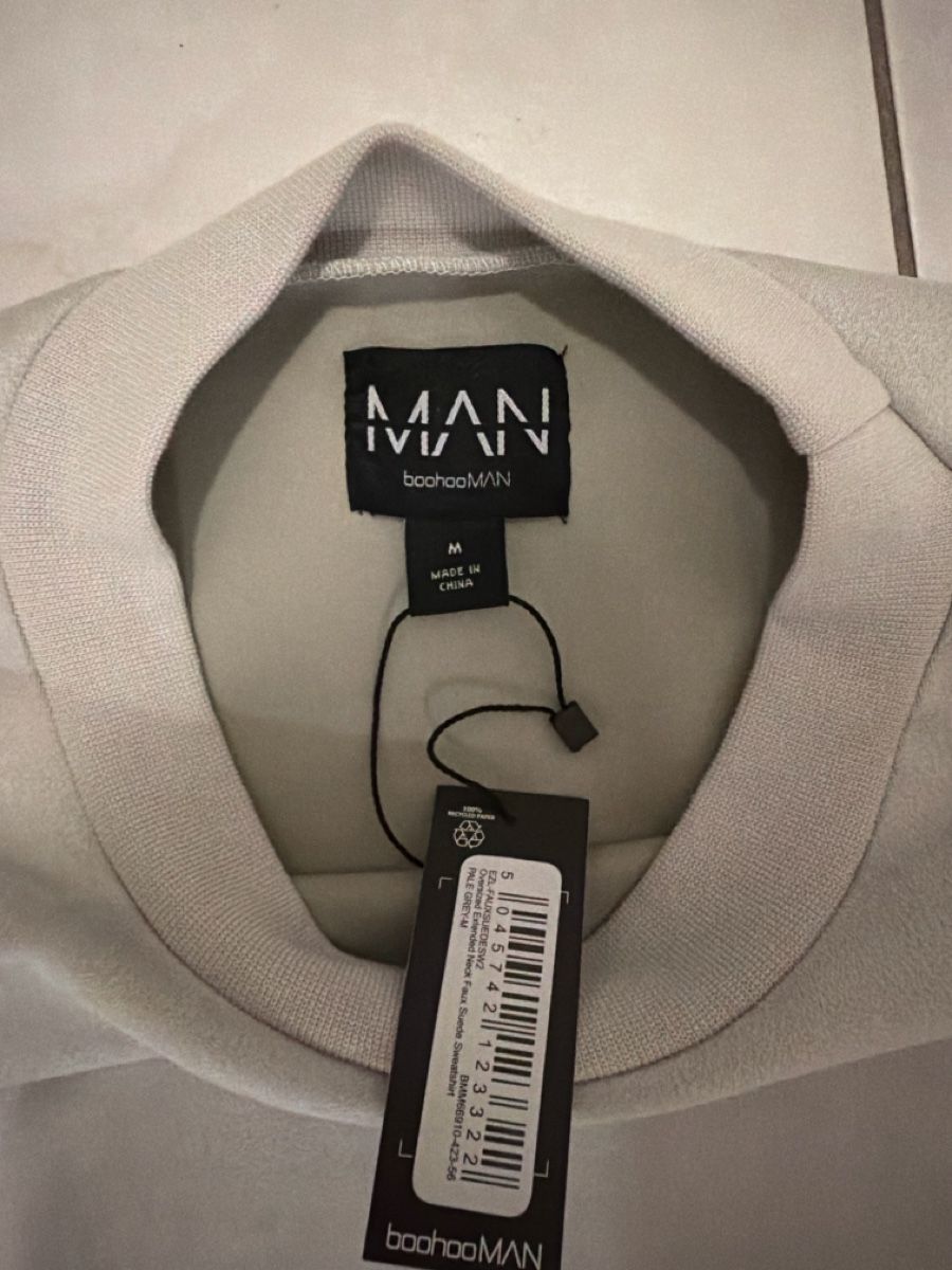 Pullover & Sweatshirts: BoohooMAN Pullover Wildlederoptik beige Grösse M neu – Neu und originalverpackt aus Oftringen von Kad.Ha 1