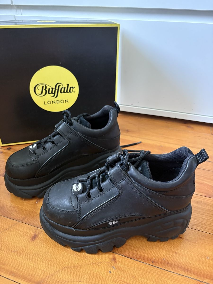 Buffalo Herrenschuhe: Baskets Buffalo – Gebraucht aus Sion von edelweissse