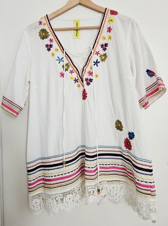 Tunika Bluse weiss mit Stickereien, Grösse M, Hippie-Style