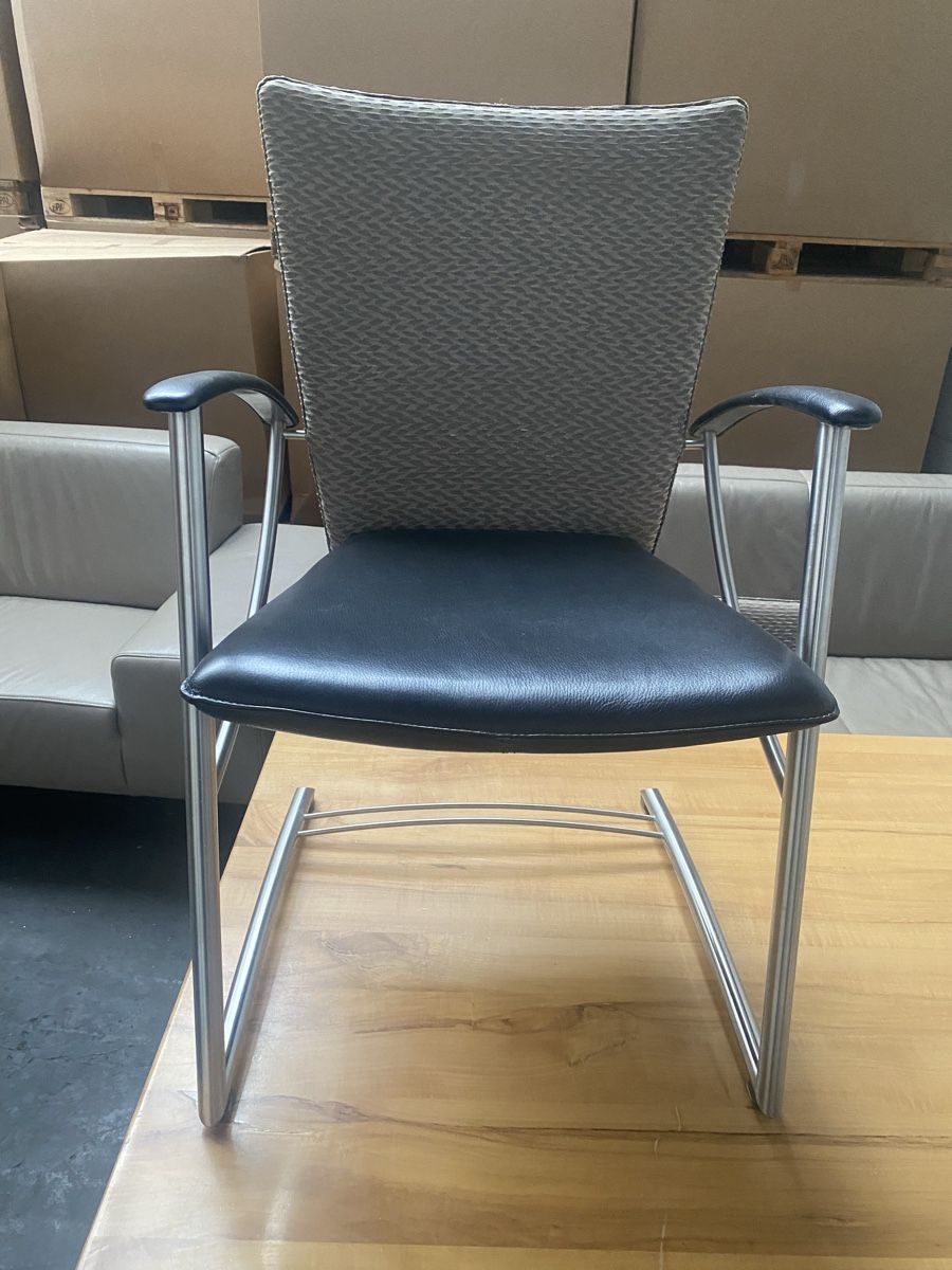 Tavoli: Design Tisch 90:200  mit 6 Stühlen – Usato da Ballwil venduto da lukyluciano21 2