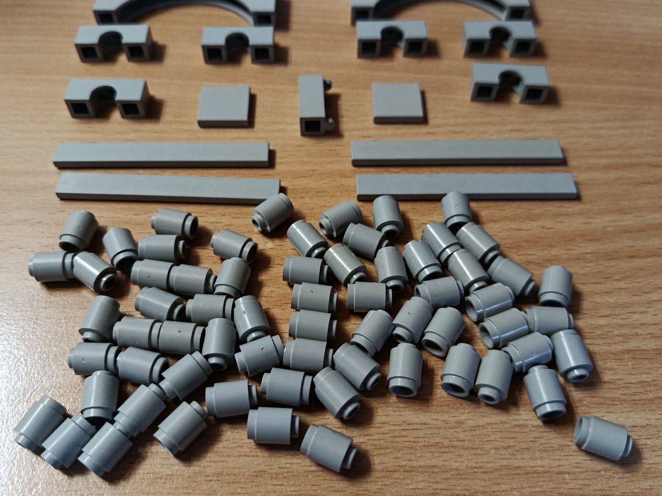 Lego Kit di costruzioni: LEGO Castle - diverse Teile (alt-hellgrau) – Usato da Muhen venduto da Legoholic 1