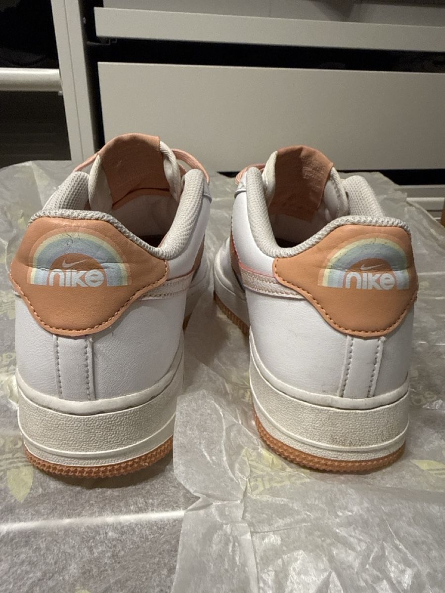 Nike Scarpe da donna: Nike Air Force 1 Damenschuhe, Grösse 39 – Usato da Dietikon venduto da daryam 2