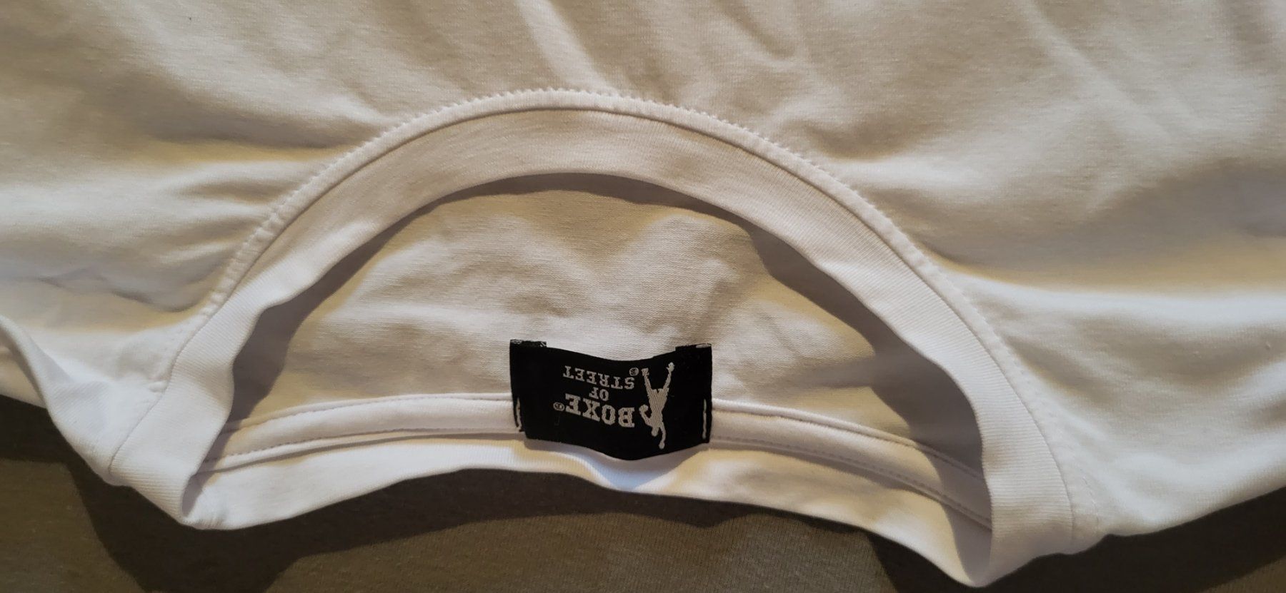 Maglioni & Felpe: Boxe of Street Pullover – Usato da Konolfingen venduto da Bio-suisse 4