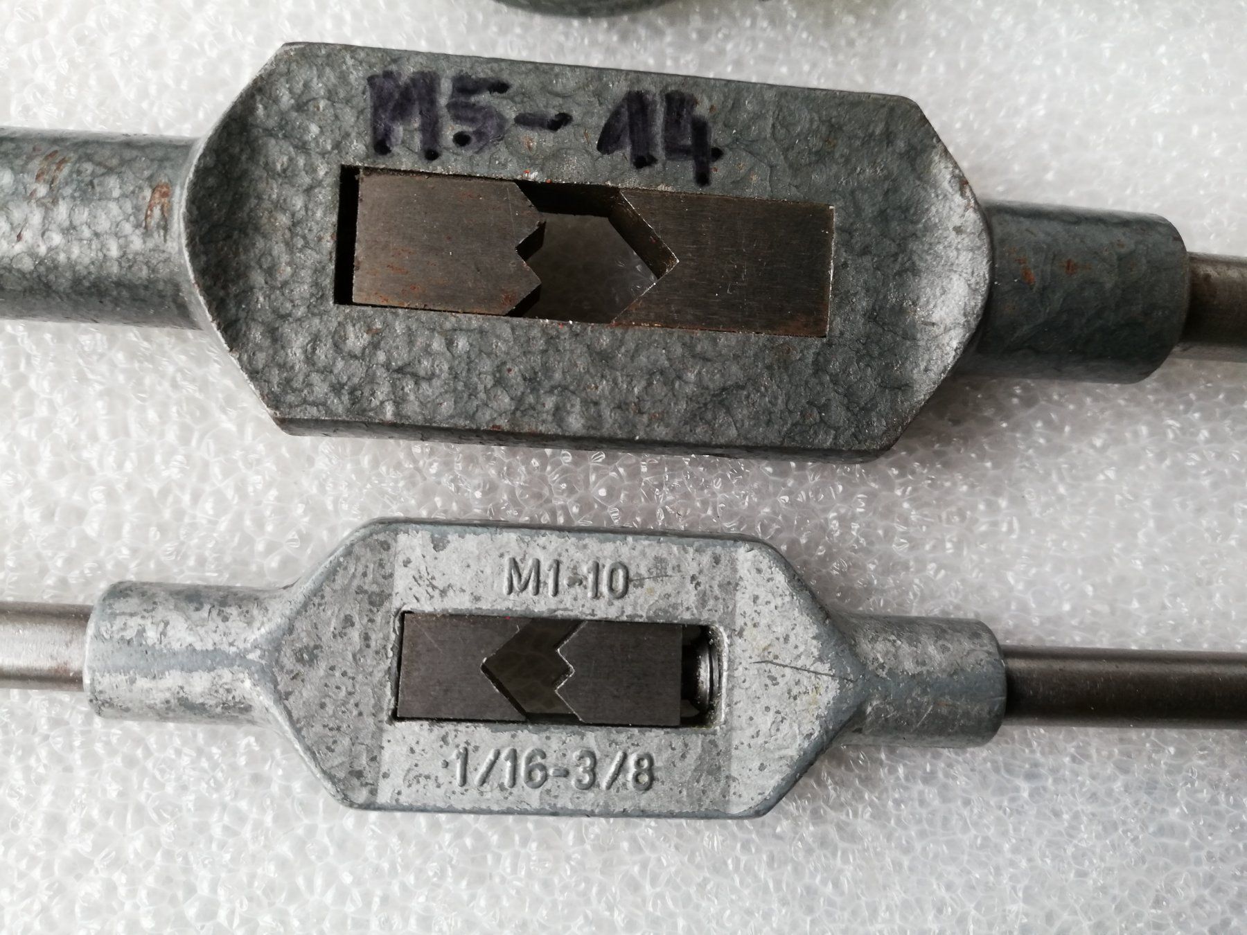 Schaublin Altro per industria metallurgica: Windeisen und Schneideisenhalter – Usato da Niederdorf venduto da salti 2