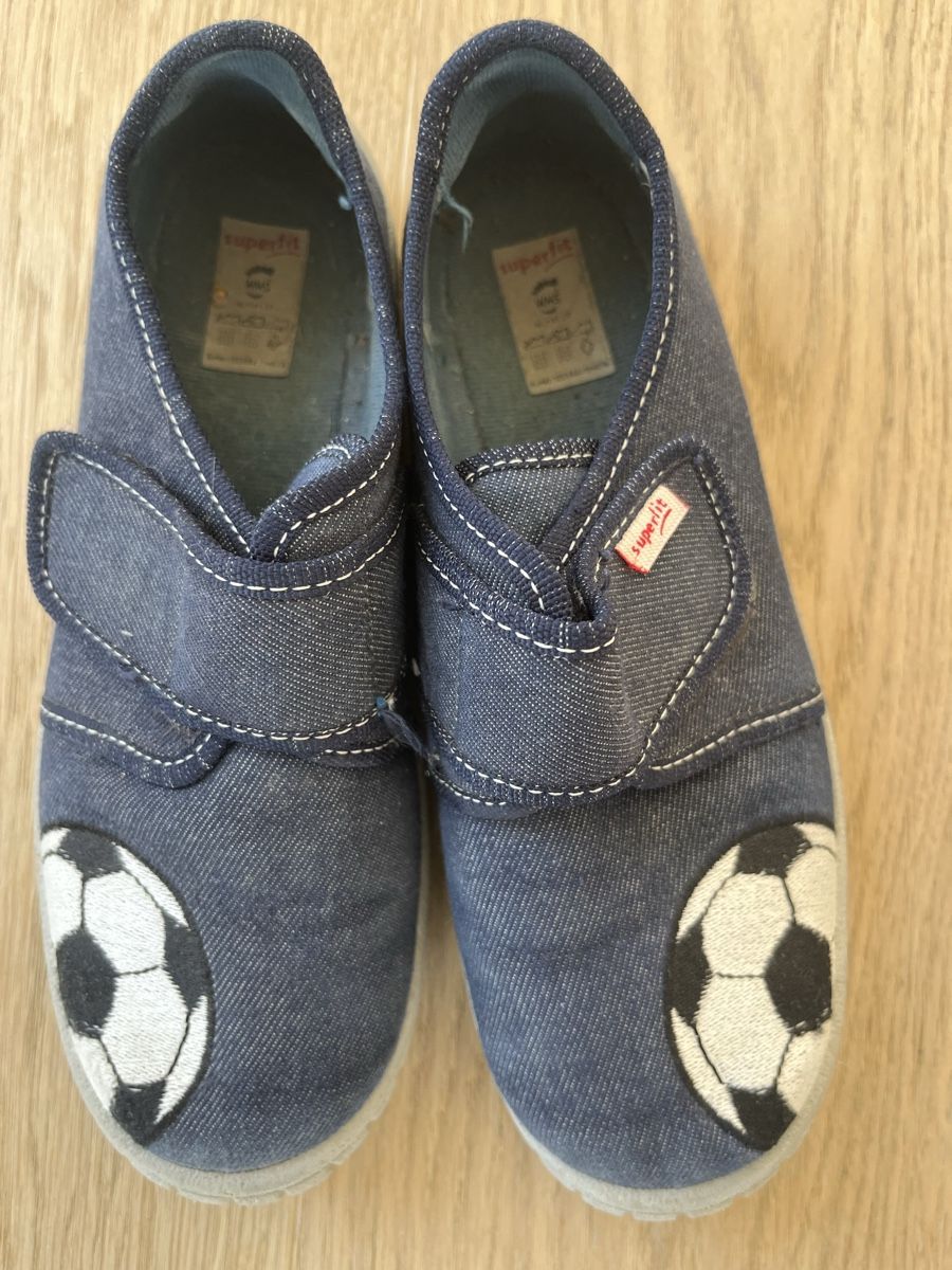 Superfit Scarpe da uomo: Hausschuhe Kind Superfit – Usato da Wetzikon ZH venduto da joc_p8jn