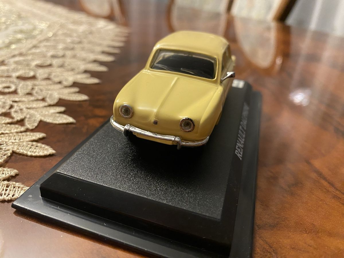 Renault Modellini d'auto: Renault Dauphine  – Nuovo e nell'imballaggio originale da St. Margrethen SG venduto da Alfista_159 1