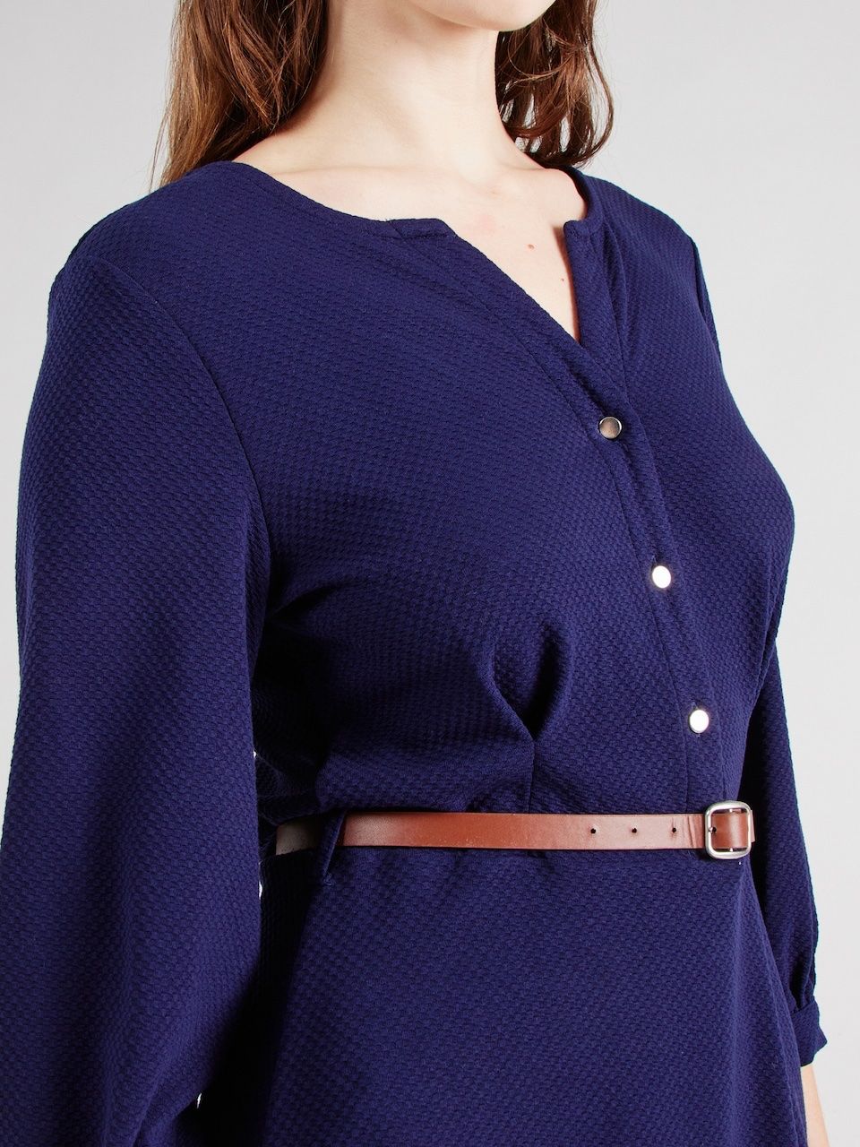 Vestiti: Kleid mit Gürtel dunkelblau, Grösse 38 – Usato da Fischbach LU venduto da bidu.x 5