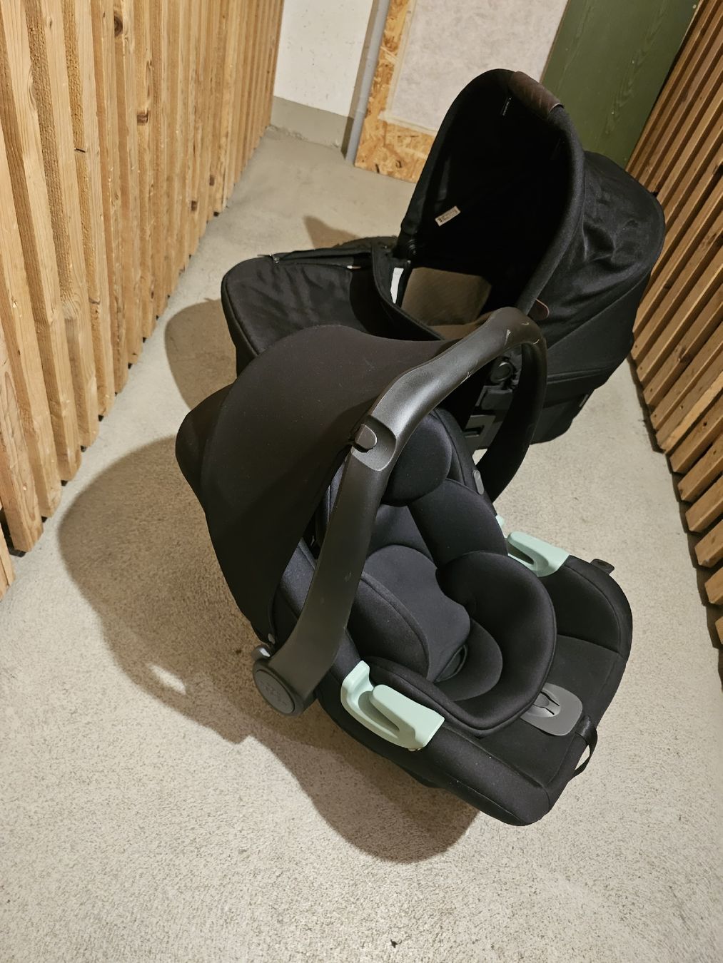 ABC Design Carrozzine: ABC Design Salsa  Kinderwagen Set - top Zustand - inkl Trage – Usato da Cham venduto da carobenny 5