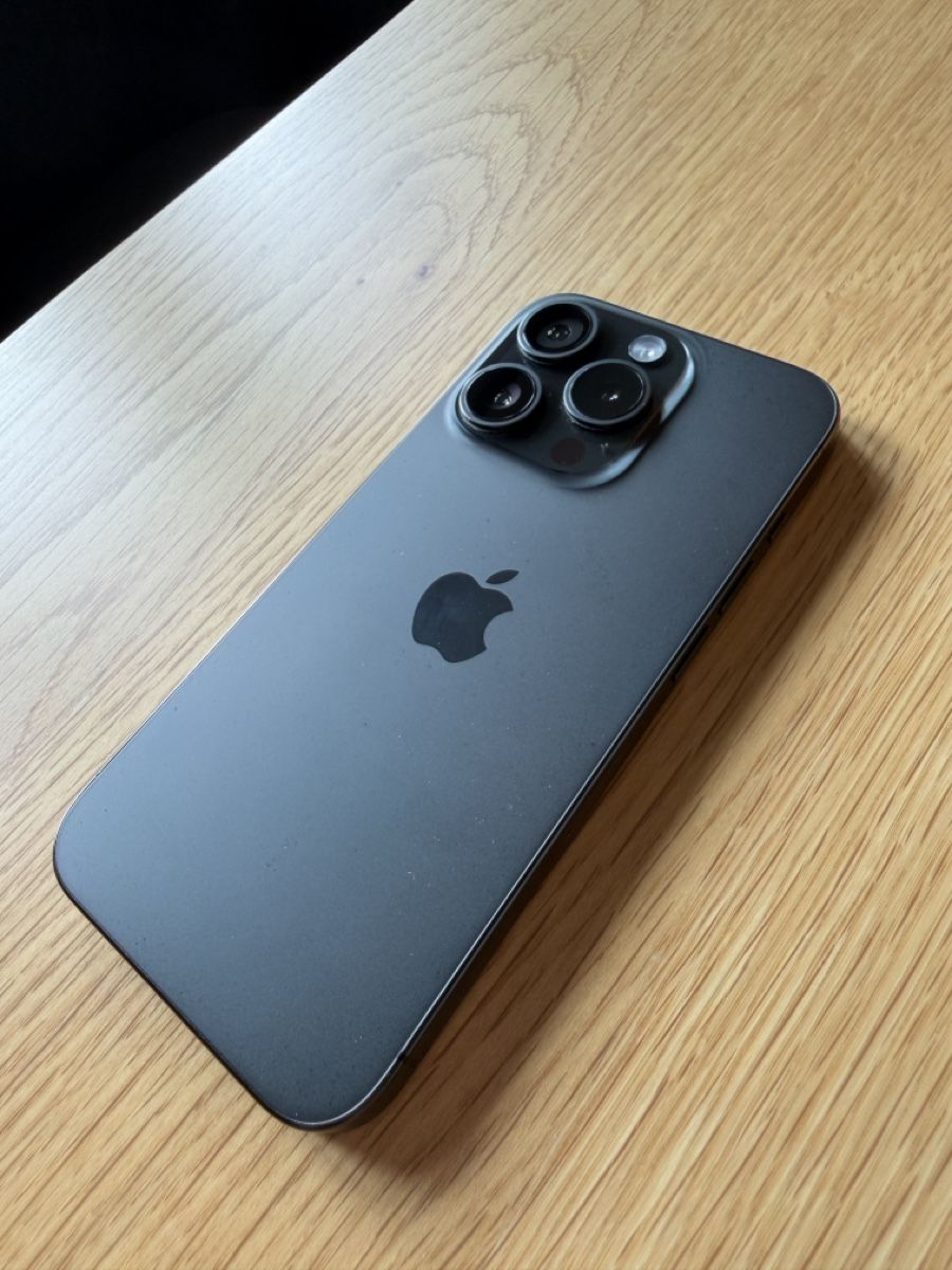 Apple Telefoni cellulari / Smartphones: Apple Iphone 15 Pro 256GB – Usato da Rudolfingen venduto da levinkuendig11 2