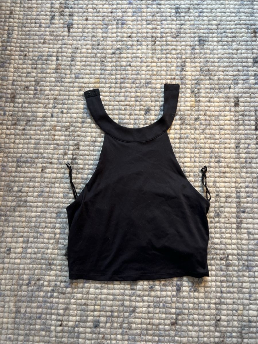 Oysho Tops: 2x Oysho Top Schwarz Gr. M – D'occasion à Zürich par HeliK