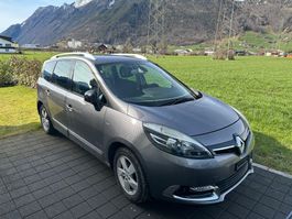 Renault Grand Scenic 2015 83'400km ab Service viel Komfort