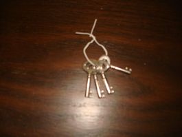 Schlüsselbund mit 4 kleine Schlüsseln, Vintage, Top Zustand!