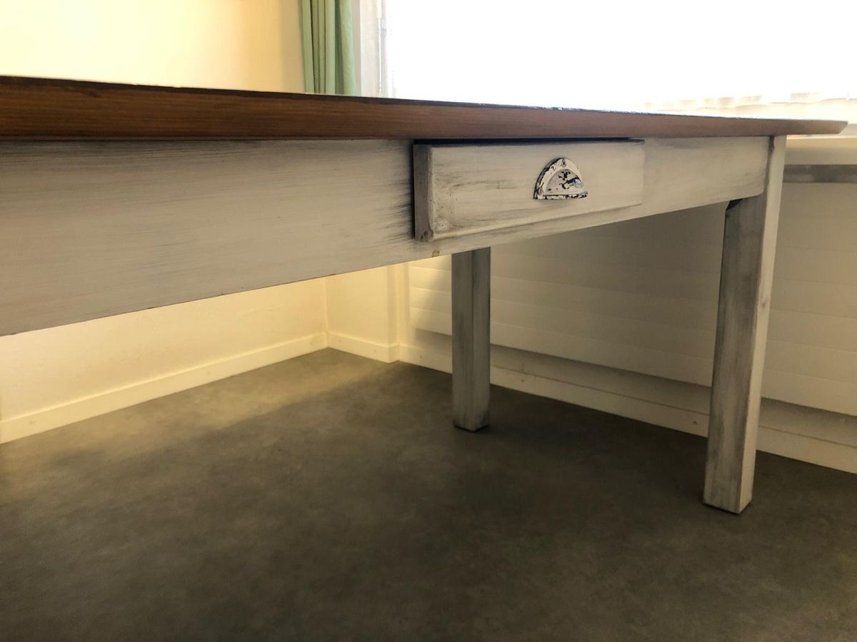 Tavoli: Schöner Esstisch mit Schublade Shabby-Look – Usato da Merenschwand venduto da Jacqueline99 2