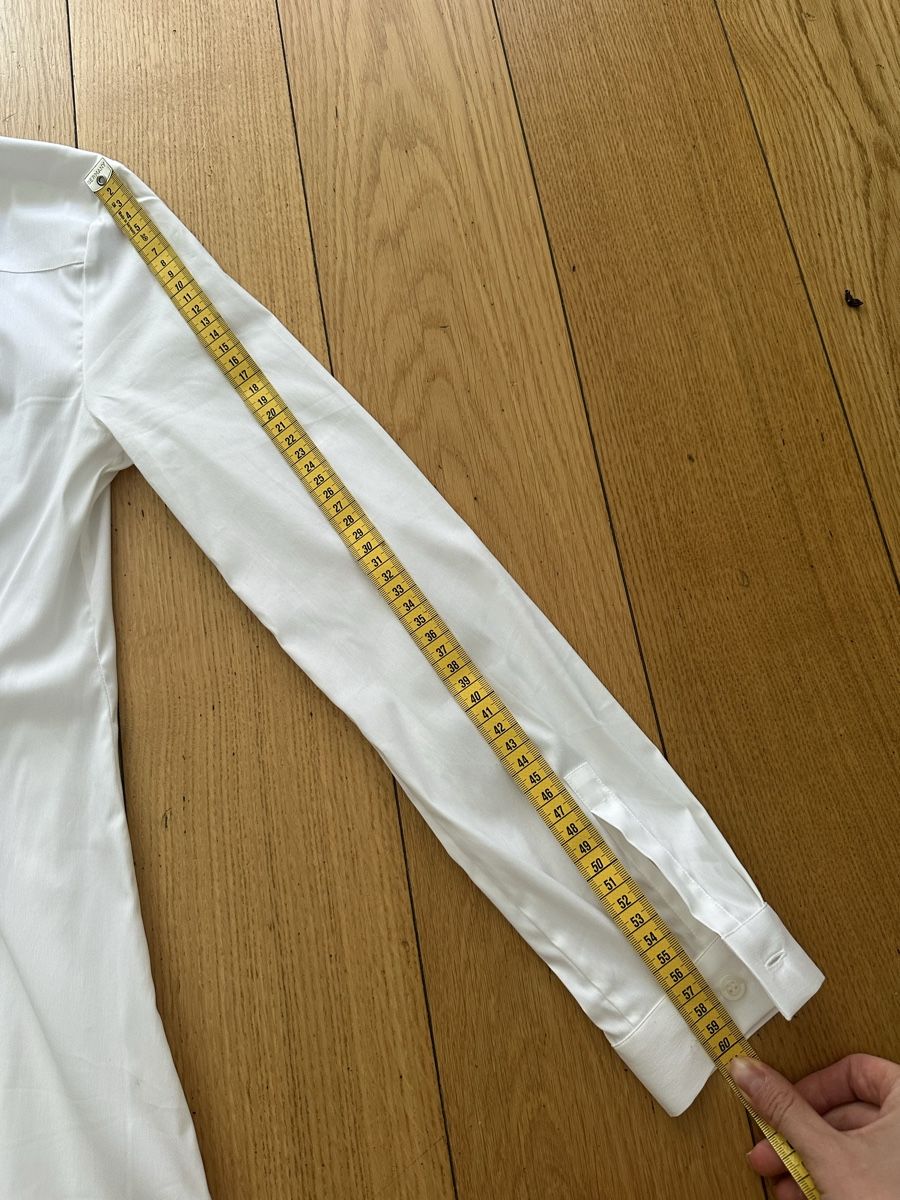 Prada Camicette: Prada White Cotton Blend Fitted Blouse – Usato da Geneve venduto da iri_dr5s 5