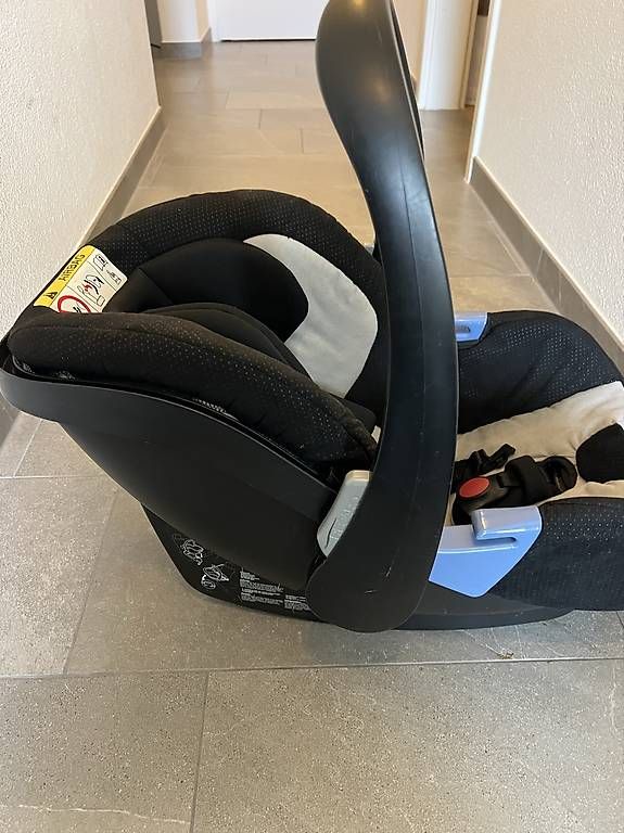 Auto-Kindersitze: Recaro Babyschale inkl. Isofixsystem – Gebraucht aus Balzers von mc-mary 1