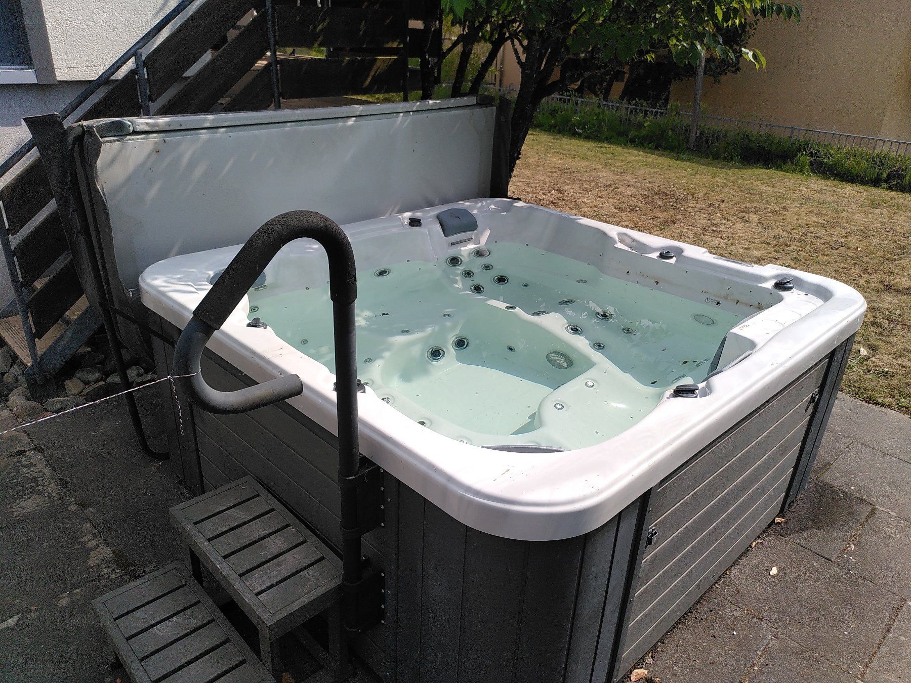 Whirlpool: Whirlpool - Oceanus ES402 - 6 Personen – Usato da Rothrist venduto da Schrottbox