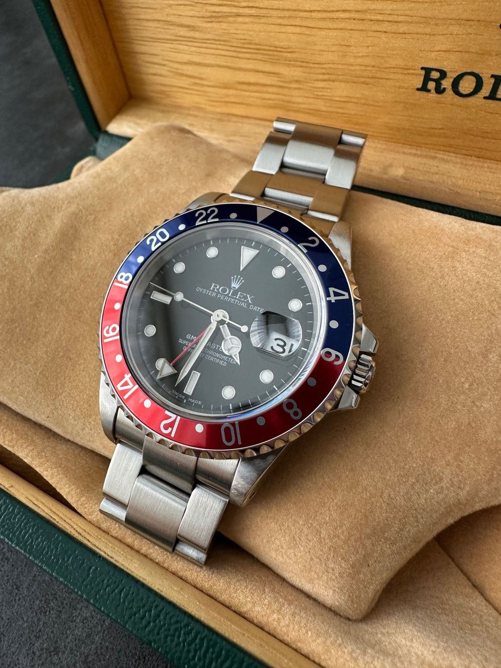 Rolex Uhren: Rolex GMT Master II - Ref. 16710 – Gebraucht aus Genève von SovereignWatch