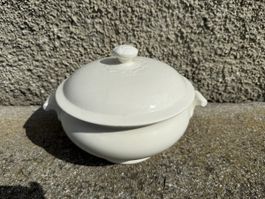 Suppentopf mit Deckel