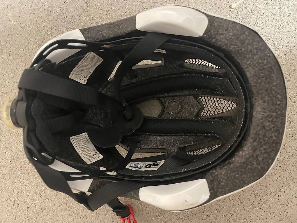 Caschi: Abus Velo Helm 46-52 – Usato da Baar venduto da vossepul 2