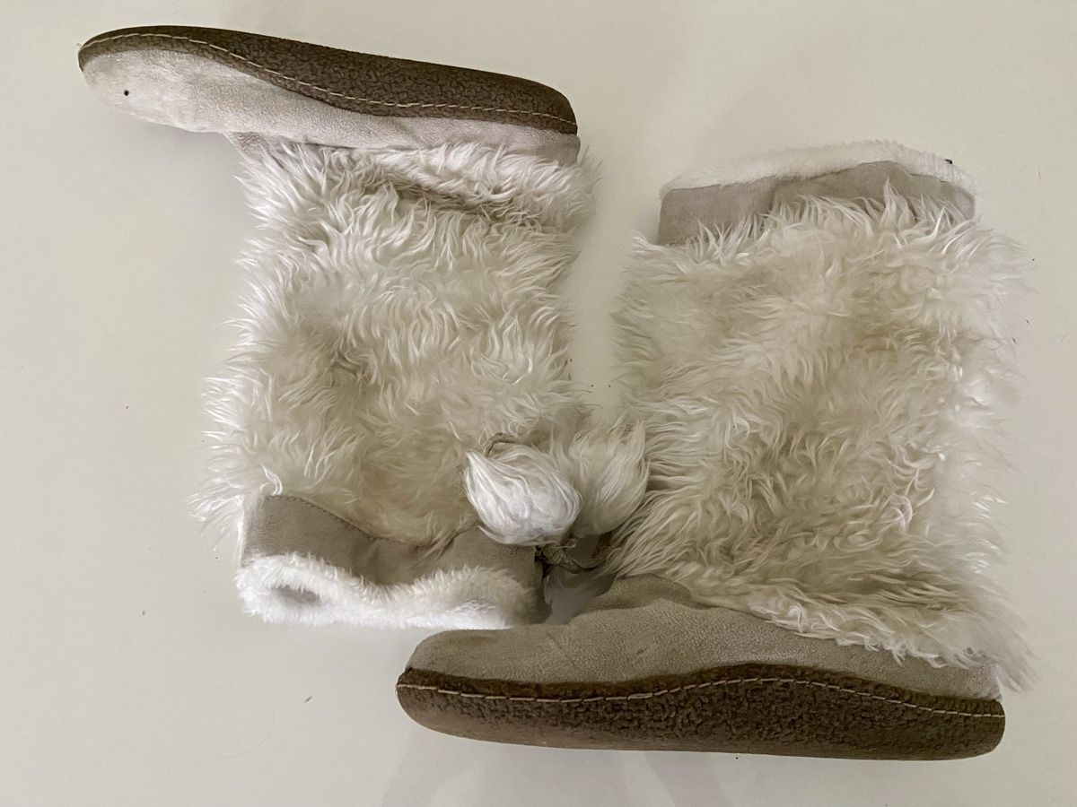 Scarpe da donna: Boots Winterstiefel weiss Gr 40 – Usato da Horgen venduto da smlecnik78