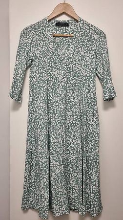 Fließendes Sommerkleid