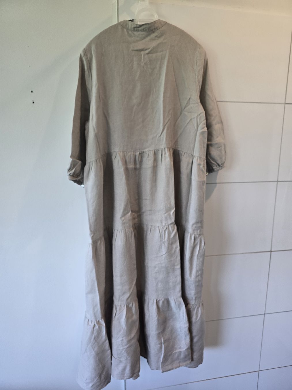 Kleider: Feinleinen-Maxikleid, Grösse: 42, beige – Neu (gemäss Beschreibung) aus St. Gallen von charly92 2