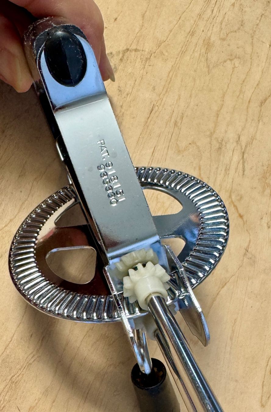 Elettrodomestici da cucina: älterer Handrührer Handmixer Handrührgerät – Usato da Rothrist venduto da Luckywinner 3