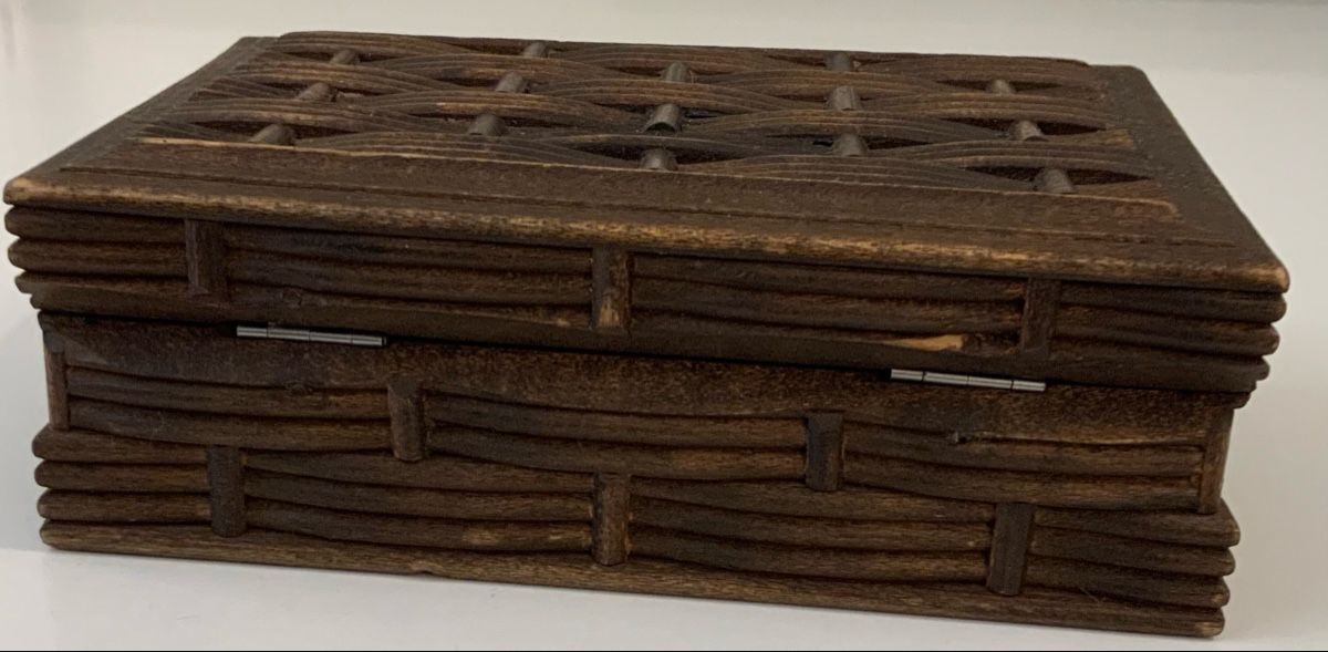Barattoli: Boîte en bois sculpté – Usato da rolle venduto da Tontonjulot 3