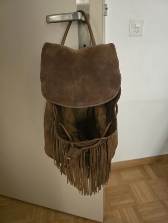 Rucksack braun Wildleder mit Fransen, in gutem Zustand