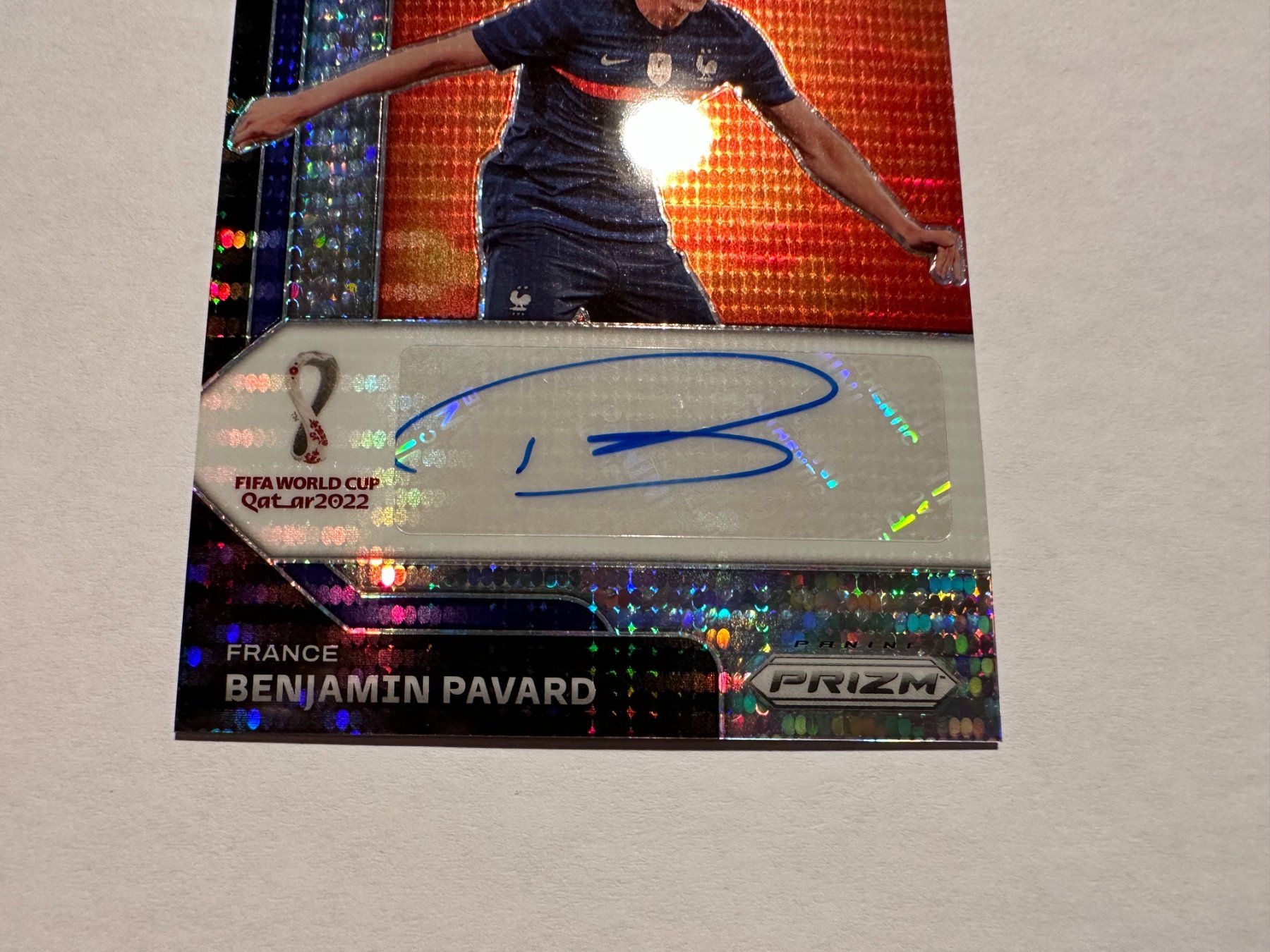 Panini Carte collezionabili: 2022 Panini Prizm World Cup Benjamin Pavard Auto – Usato da Hagendorn venduto da Pokecollectorch 2