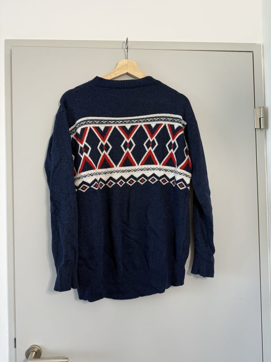 Maglioni & Felpe: Pull vintage bleu rouge  – Usato da Le Grand-Saconnex venduto da ama_pc9p