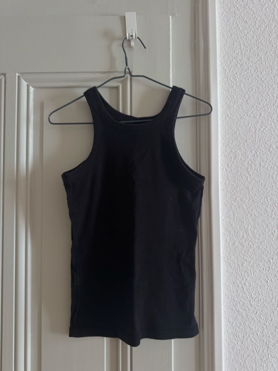 Lots de vêtements: Lot de différents hauts taille M – D'occasion à Petit-Lancy par Wendy.vw 1