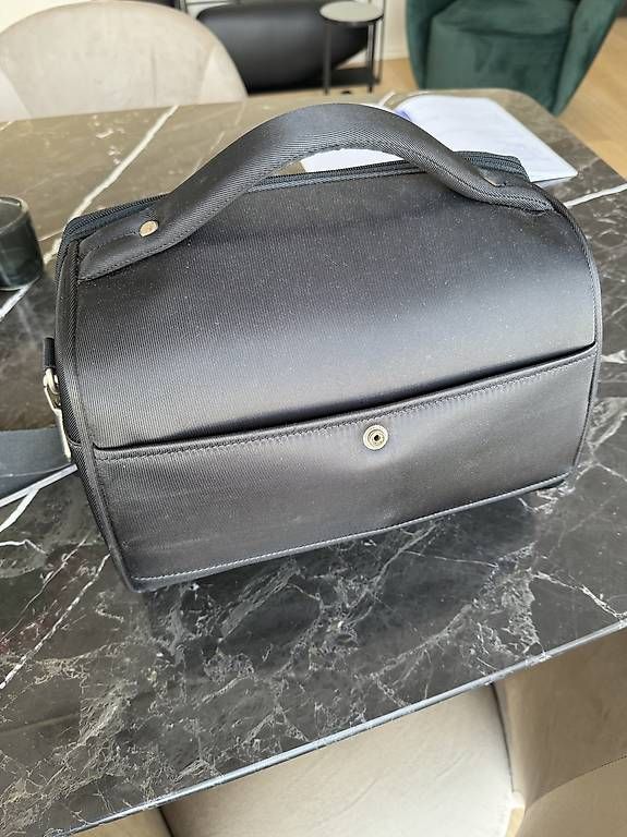 Samsonite Borse: Samsonite Cosmetic Bag – Usato da Thalwil venduto da 28rainbow 1