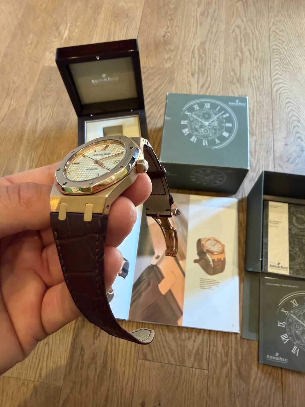 Audemars Piguet Orologi: Audemars Piguet Royal Oak 15300OR – Usato da Belp venduto da SUI_Montana 3