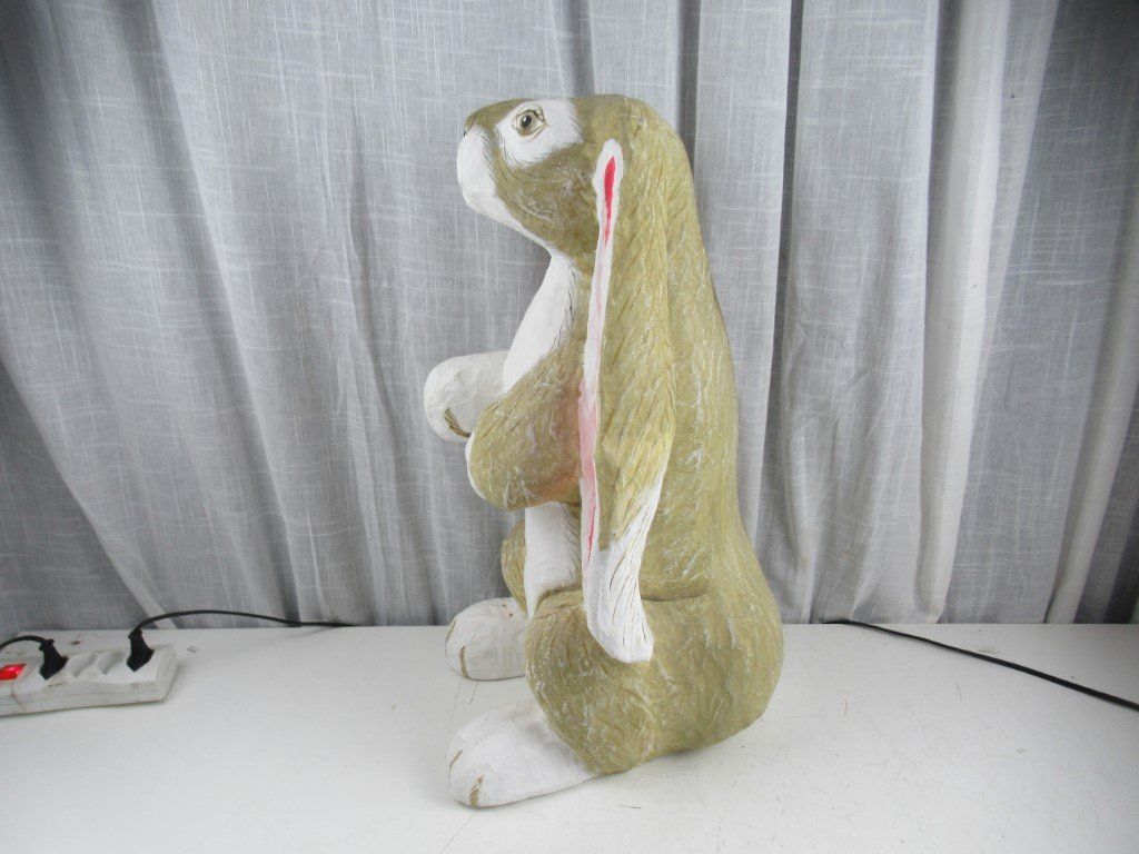 Alle Dekorationen: Osterhase Deko Ostern Pappmache Figur – Gebraucht aus Flums von  2