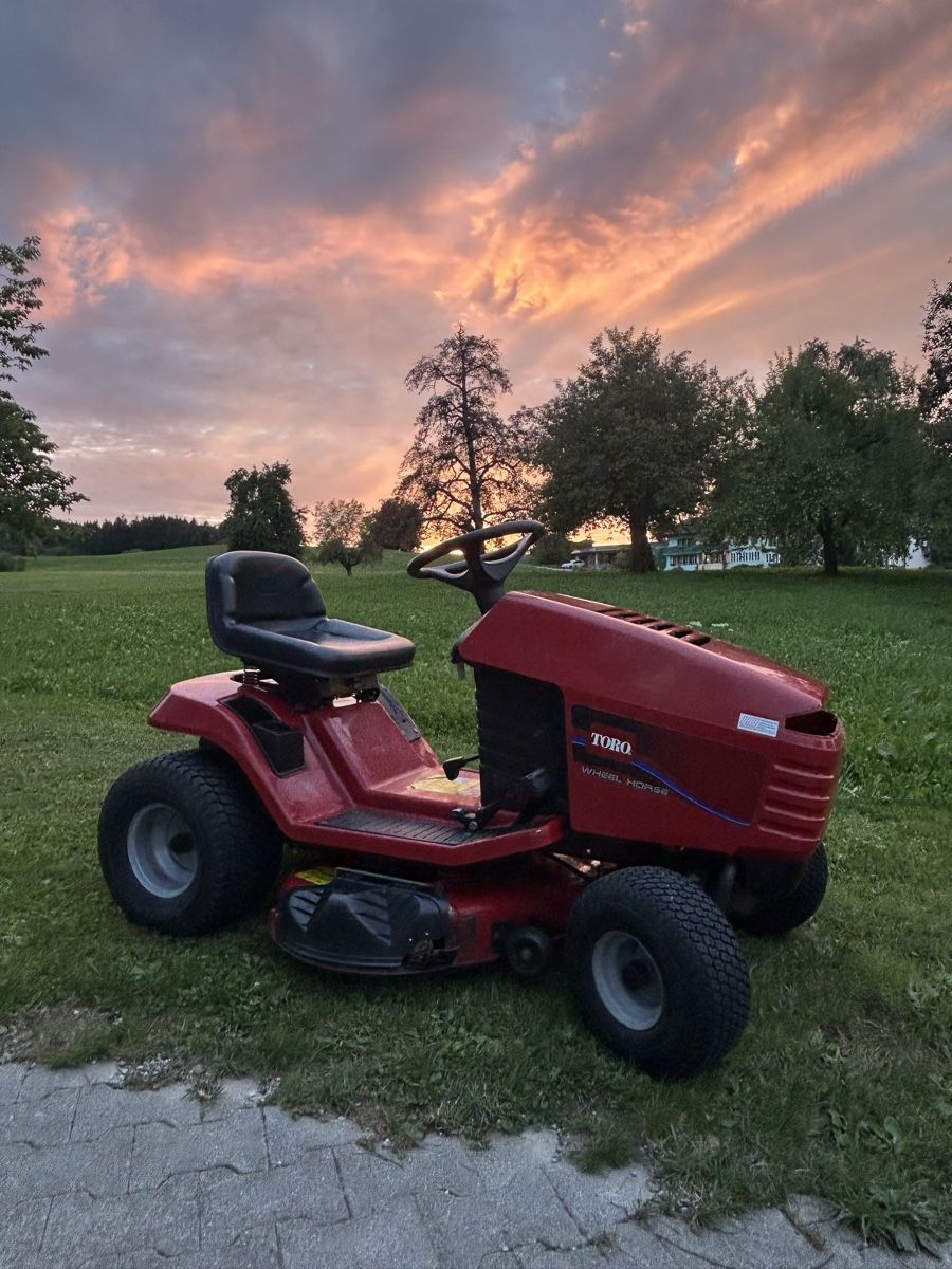 Toro Tagliaerba: Rasentraktor toro  – Usato da bäretswil venduto da doser25