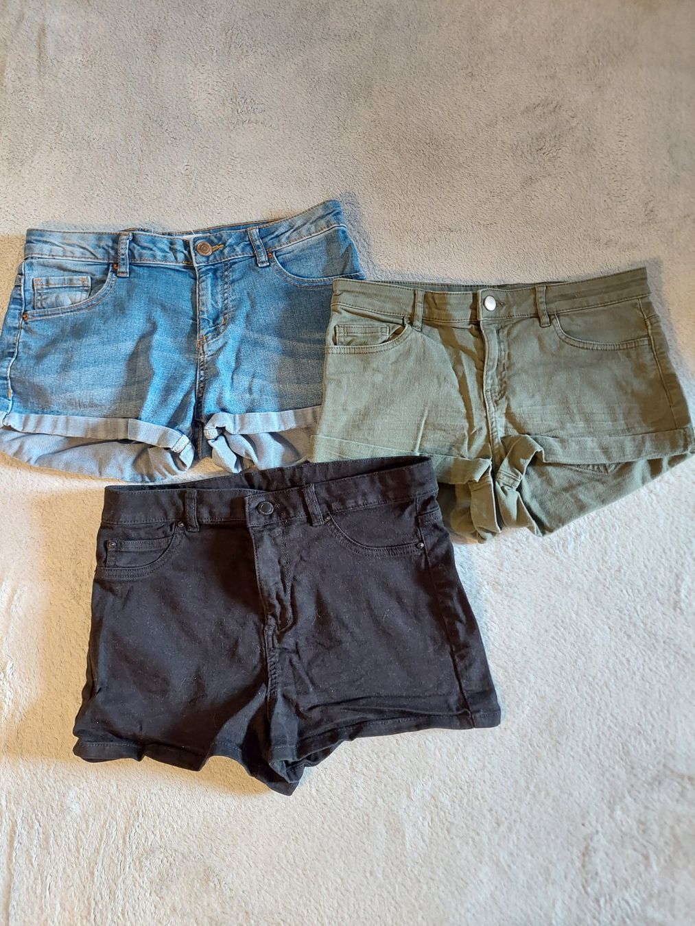 Lotti di vestiti: Shorts Damen 5er Pack – Usato da Bauma venduto da selunchen 1