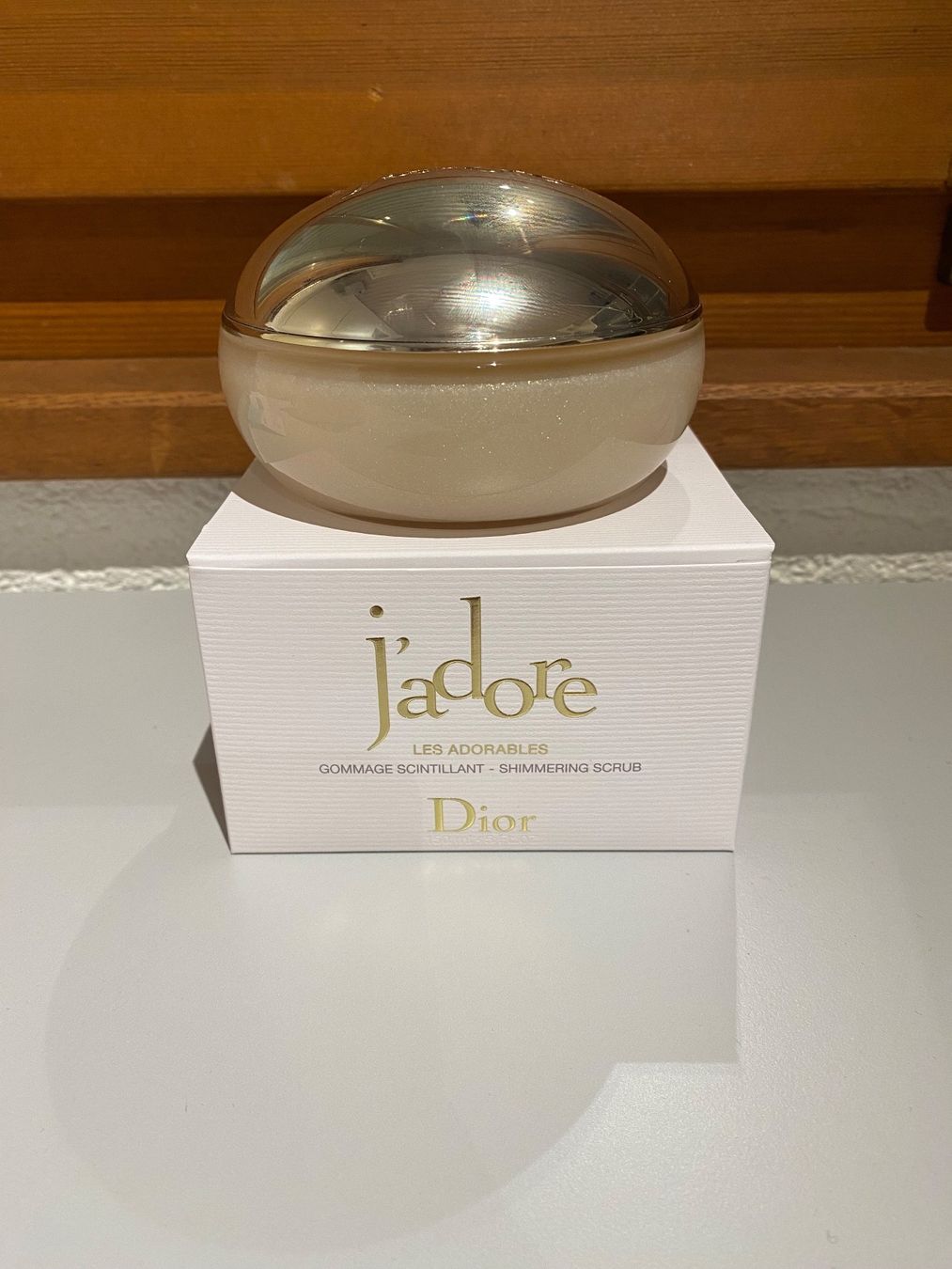 Dior Sonstige Körperpflege: Dior J’adore Les Adorables Shimmering Scrub – Neu und originalverpackt aus Galgenen von