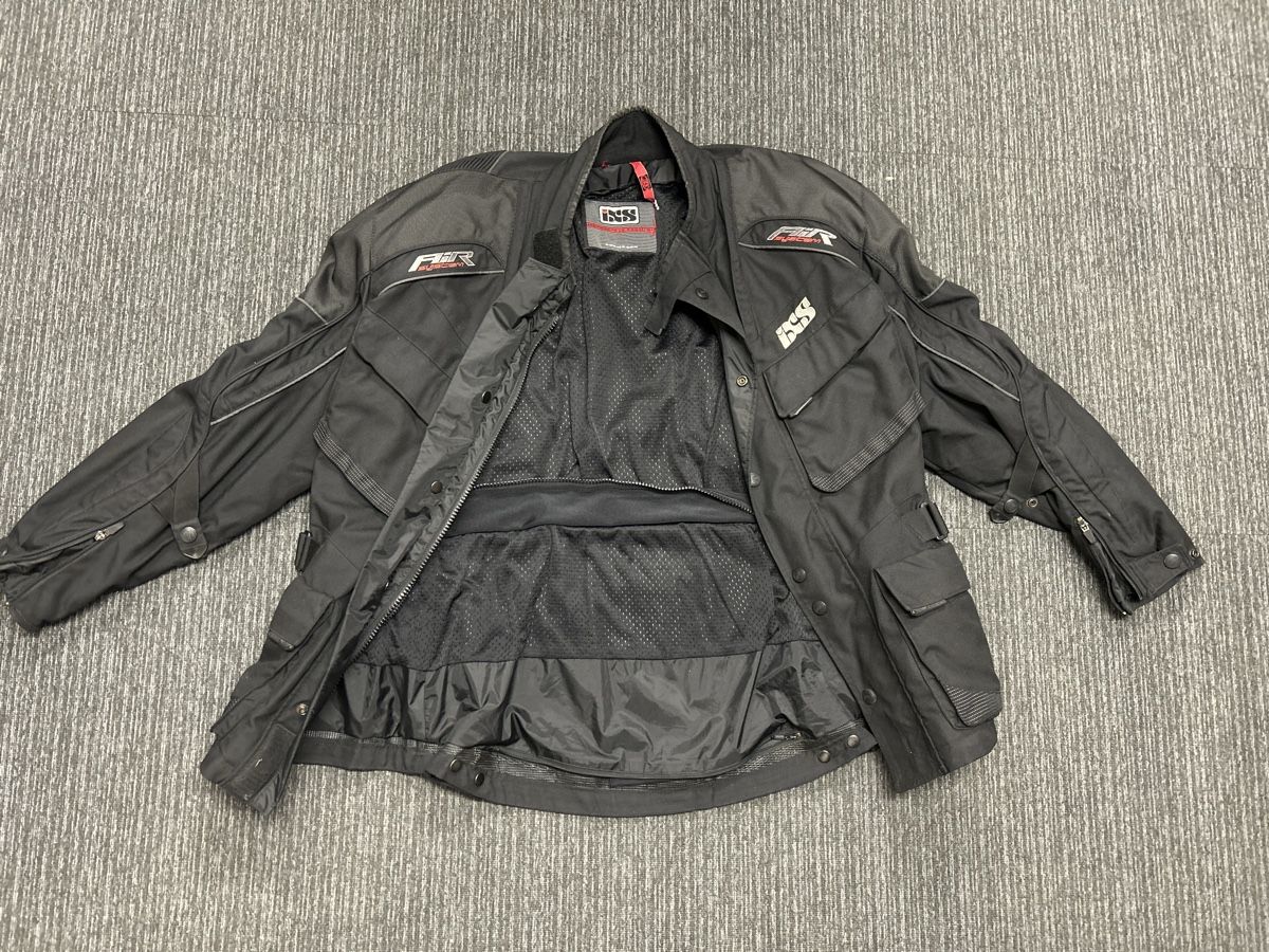 IXS Giacche: IXS Motorradjacke inklusive Futter – Usato da Münchenstein venduto da Cello30 2