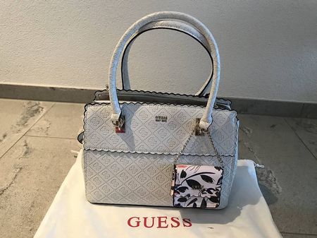 Guess Handtasche wie neu