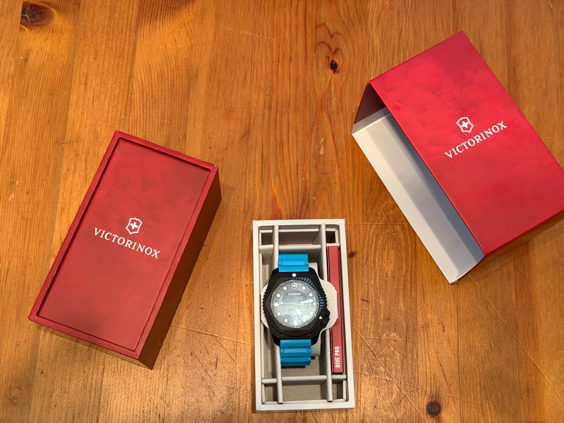Victorinox Montres: Victorinox DIVE PRO AUTOMATIC – D'occasion à Reconvilier par SwissGoldMen 3
