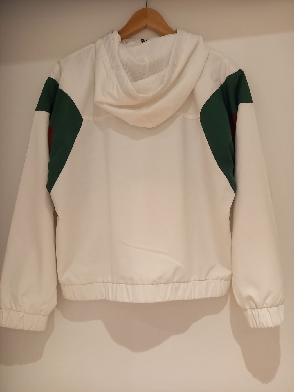 Giacche: Windjacke / Hoodie – Usato da Kaltbrunn venduto da floscuculis 3