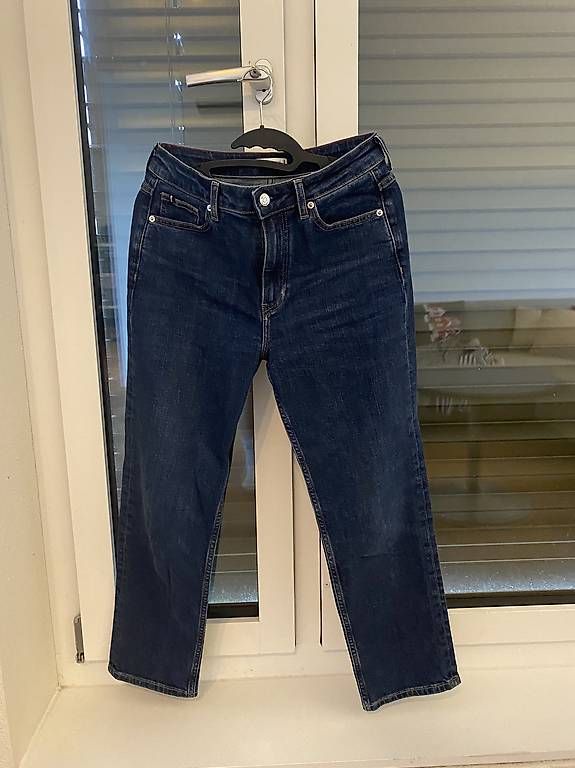 Lotti di vestiti: Kleidung – Usato da Kloten venduto da Beatriz650 3