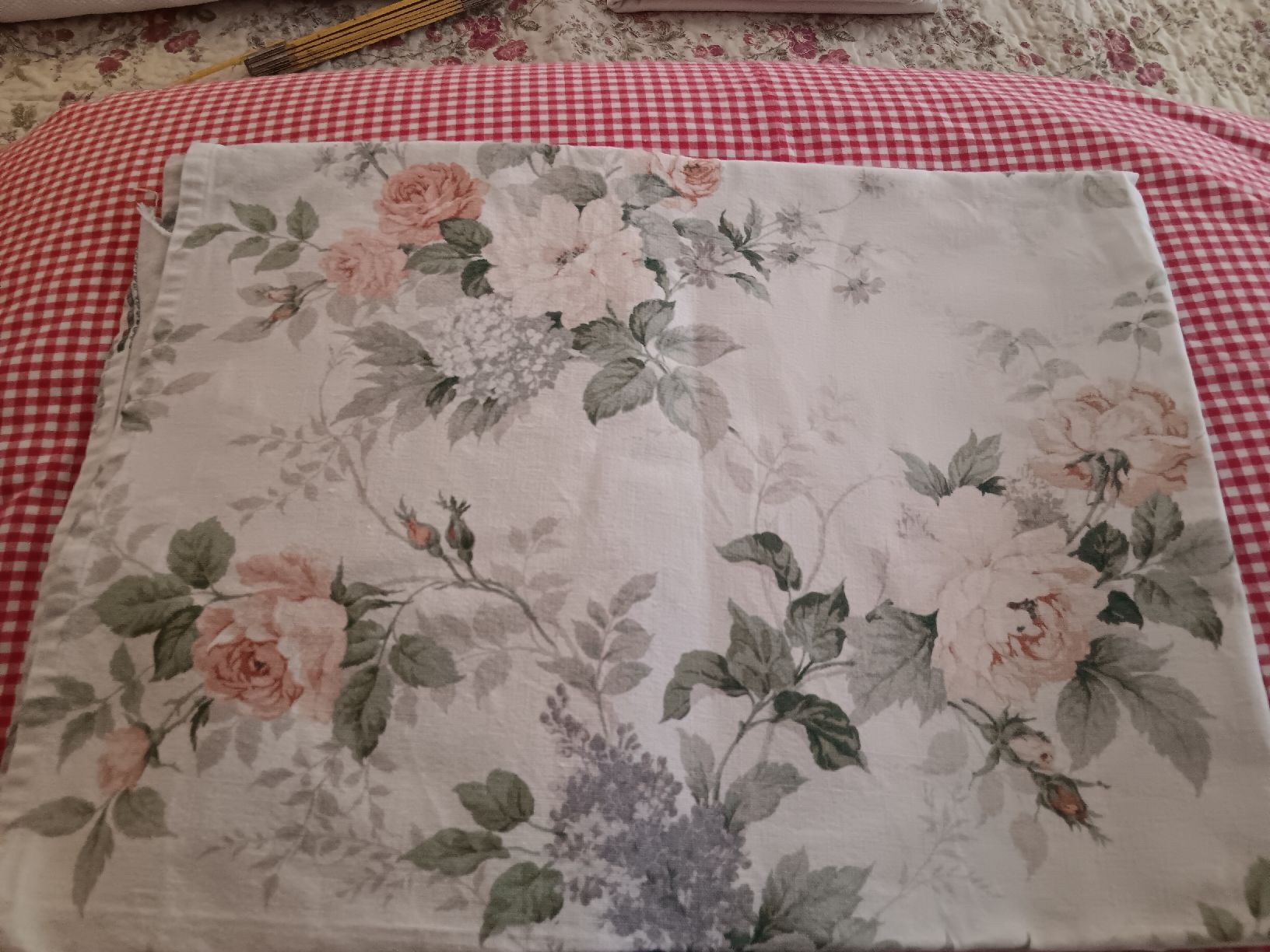 Biancheria da letto: englische Stoff – Usato da Ambrì venduto da Maerz87 1