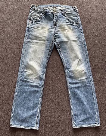 Lee Jeans