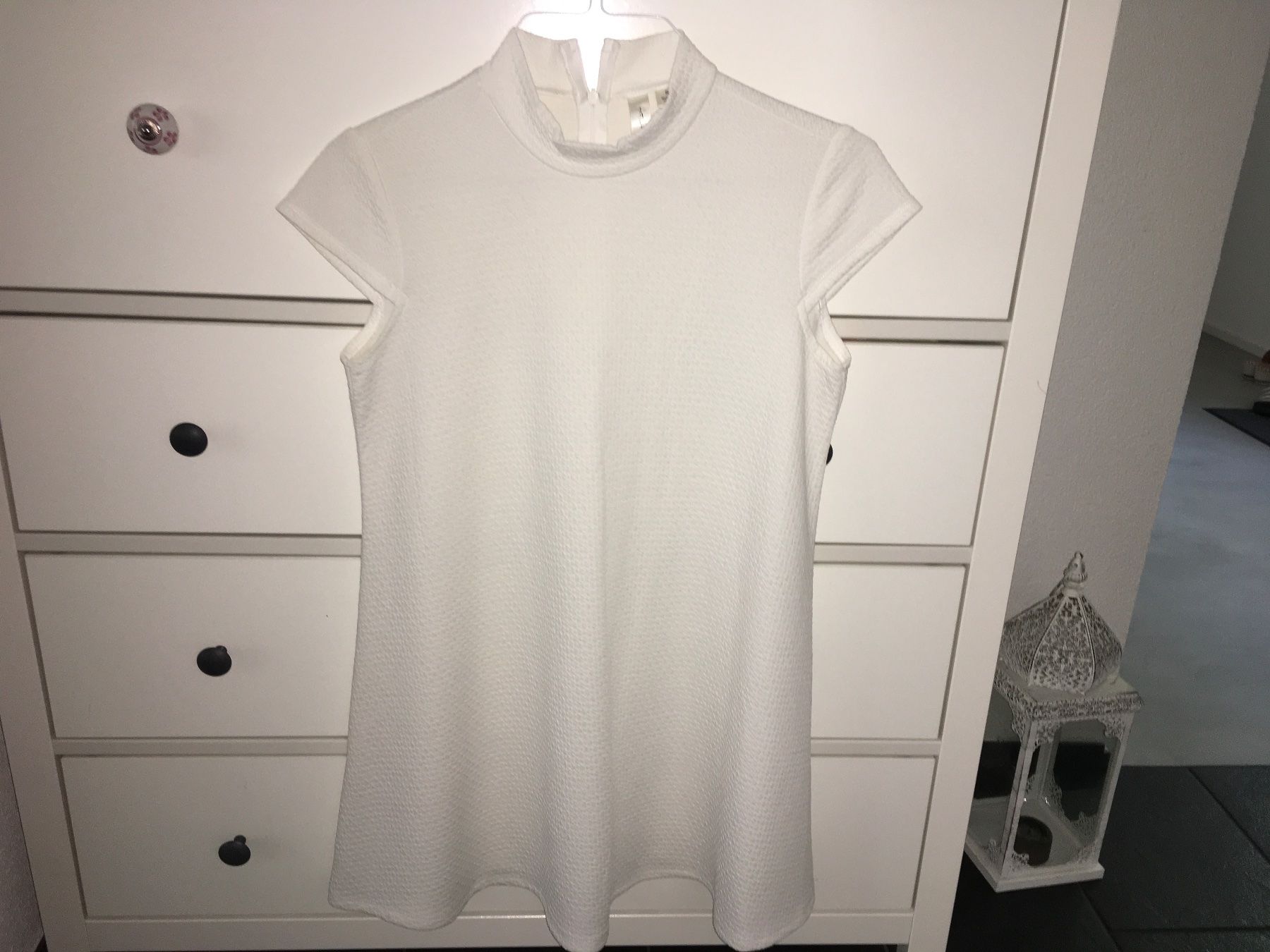 Asos Vestiti: offwhite  Kleid  Gr S   mit spez. Kragen U. Ärmeln – Nuovo (secondo la descrizione) da Goldau venduto da Rjn