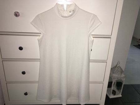 offwhite  Kleid  Gr S   mit spez. Kragen U. Ärmeln