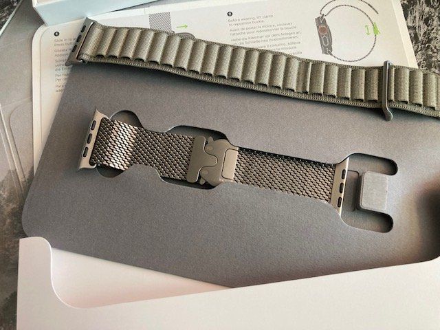 Apple Smartwatch: Apple Watch Ultra 2 49 mm, Titanium Indigo Alpine Loop S – Gebraucht aus Affoltern am Albis von premiumparts 2