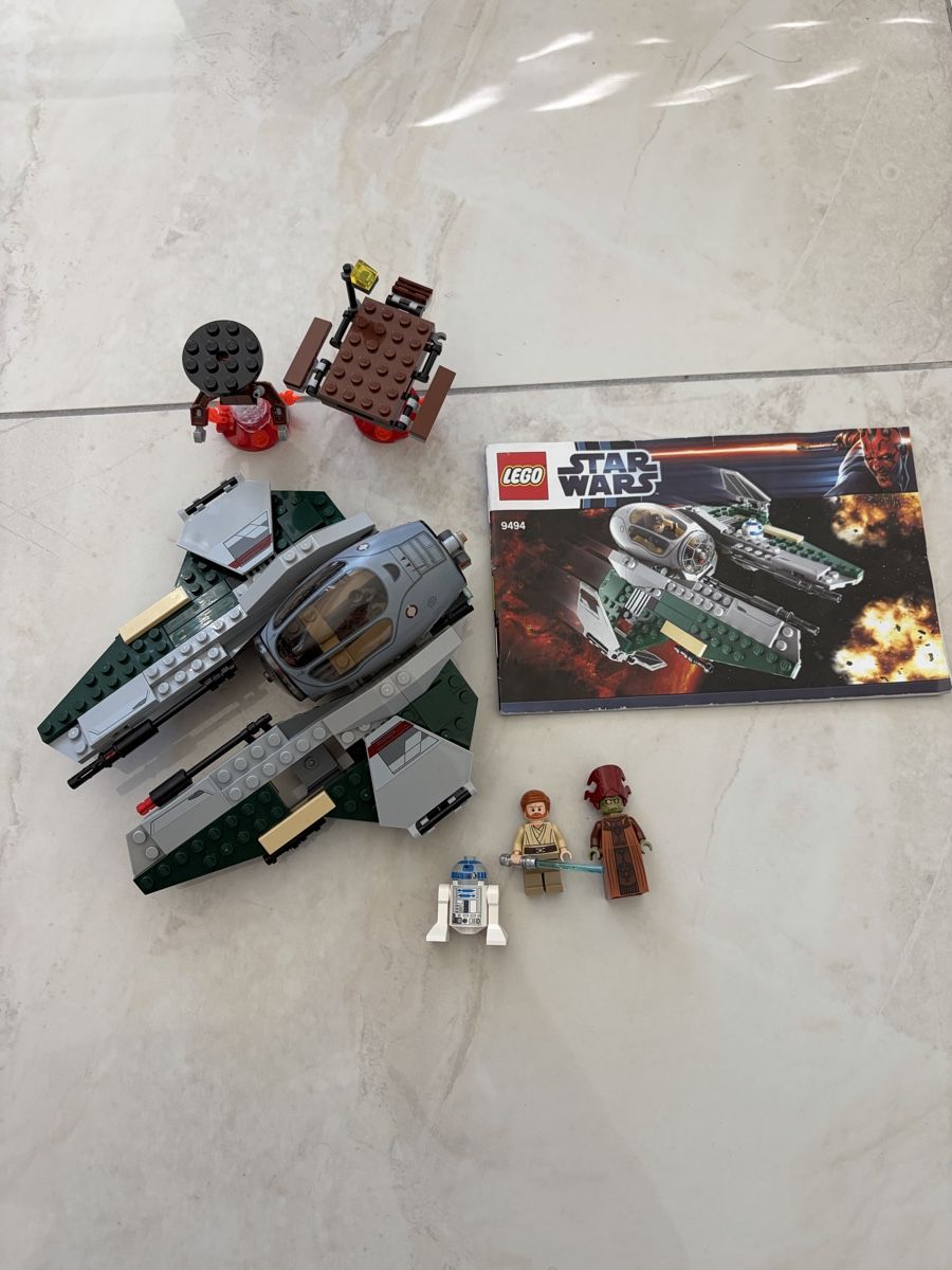 Star Wars Giocattoli: LEGO Star Wars 9494 - Anakin's Jedi Interceptor – Usato da Bronschhofen venduto da elvis75.